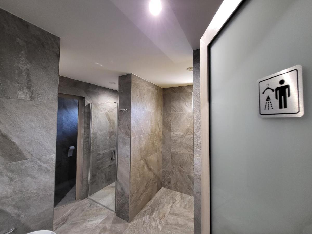 Chaty Krusetnica S Luxusnym Privatnym Wellness Extérieur photo