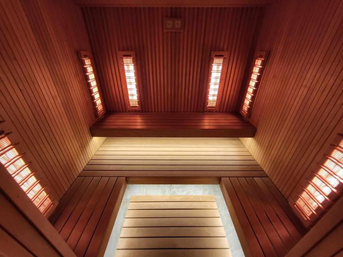 Chaty Krusetnica S Luxusnym Privatnym Wellness Extérieur photo
