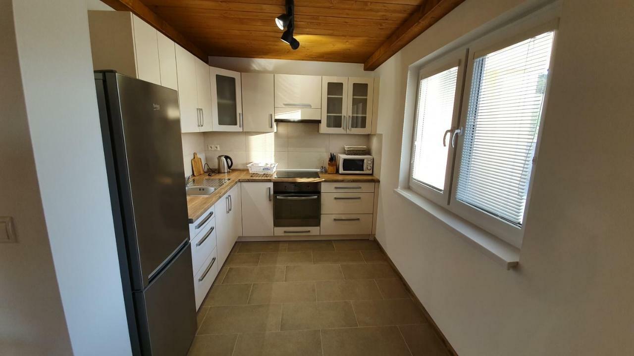 Chaty Krusetnica S Luxusnym Privatnym Wellness Extérieur photo