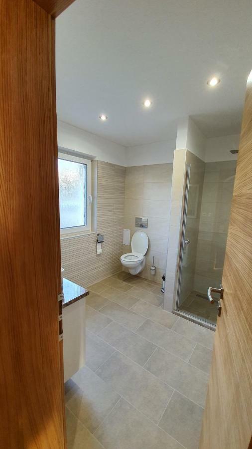 Chaty Krusetnica S Luxusnym Privatnym Wellness Extérieur photo