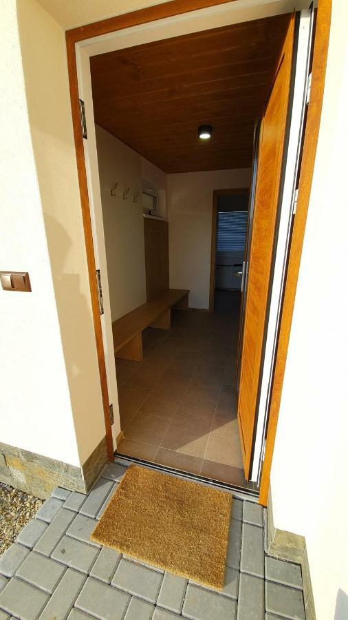 Chaty Krusetnica S Luxusnym Privatnym Wellness Extérieur photo